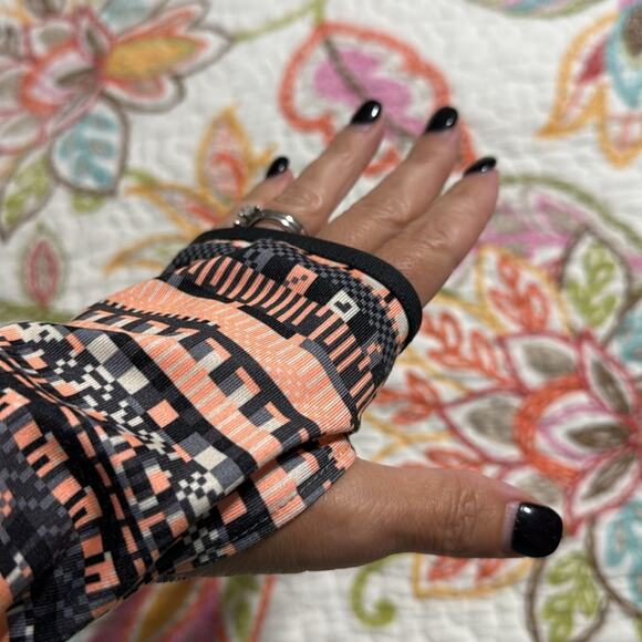 NIKEPRO DRI-FIT small half zip Hyperwarm Training Shirt long sleeve thumb hole - Picture 8 of 10